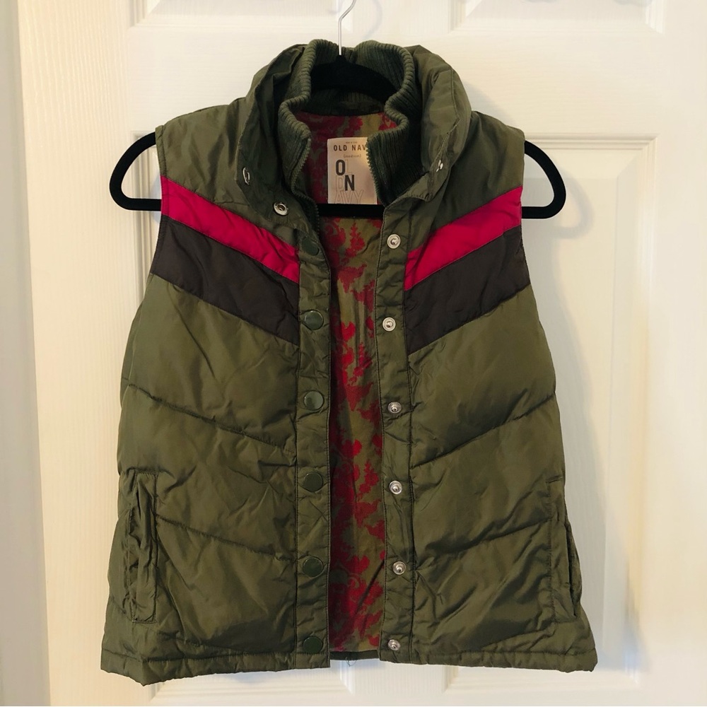 Old Navy Green Puffer Vest with Red Accents